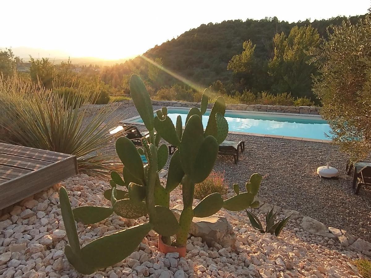 Les Agaves Piscine Panoramique Vue Exceptionnelle Bed & Breakfast Grospierres Luaran gambar